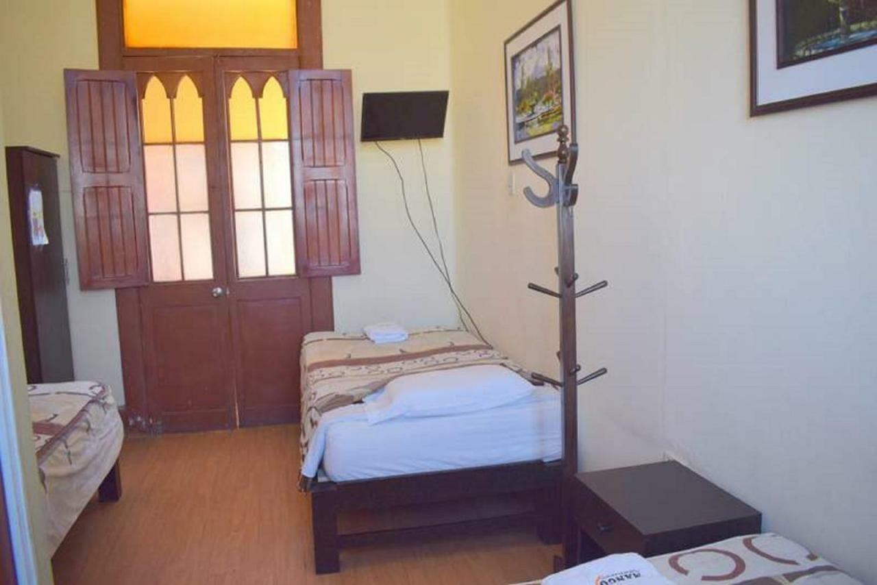 Hostal Mango *